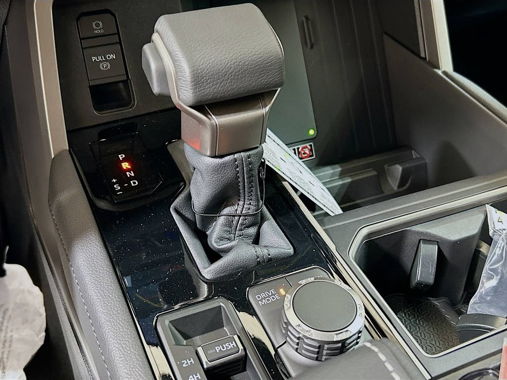 New 2026 Toyota Tundra Limited AWD/4WD image 18