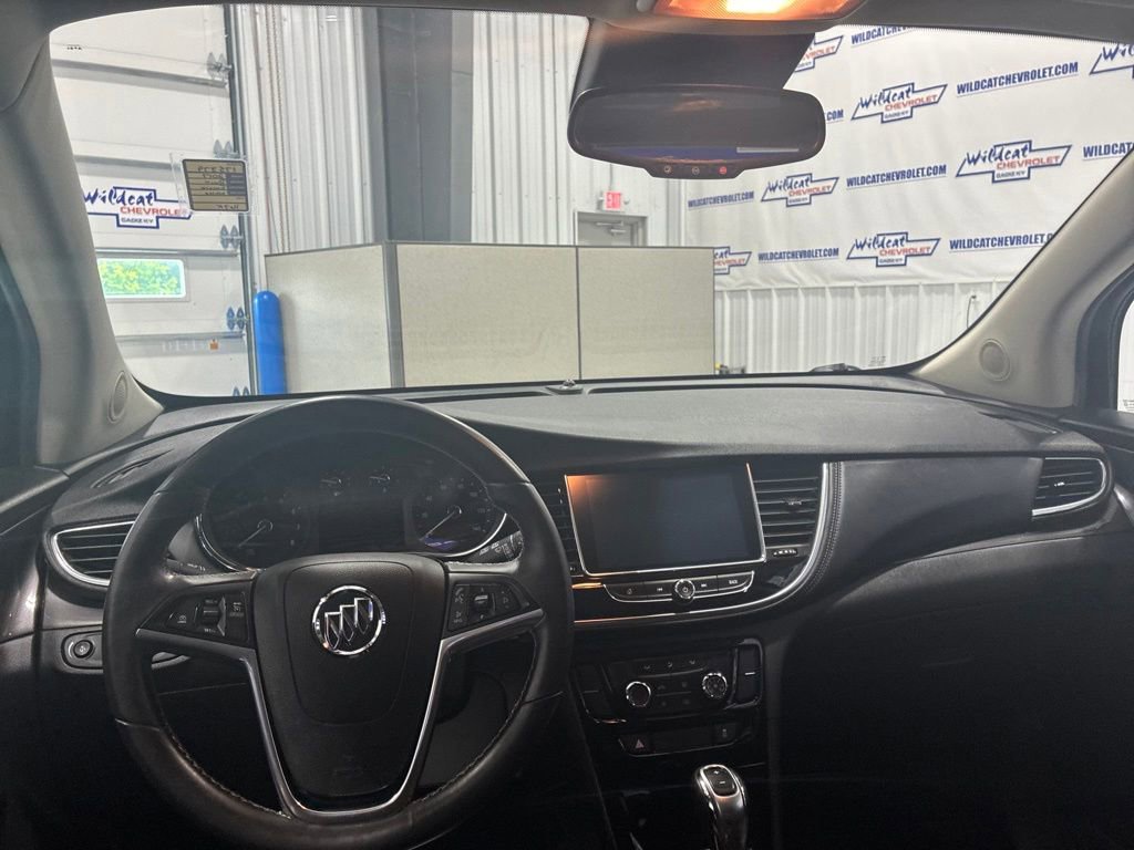 Used 2017 Buick Encore Preferred FWD image 2