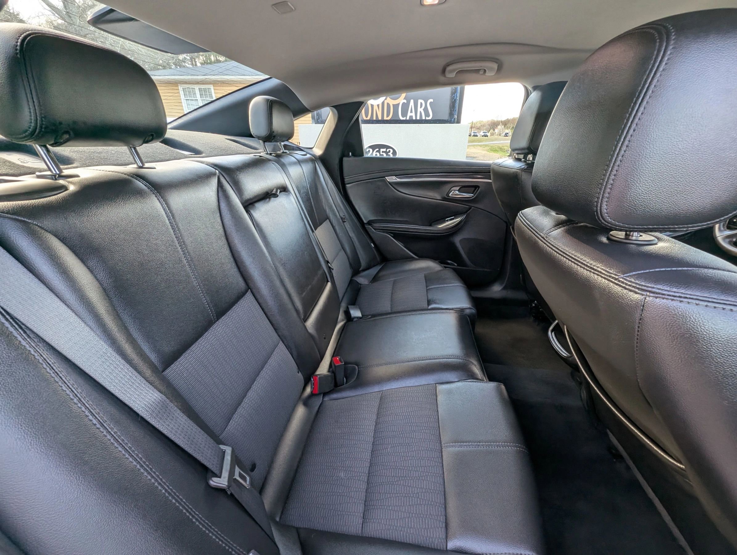 Used 2019 Chevrolet Impala LT FWD image 37