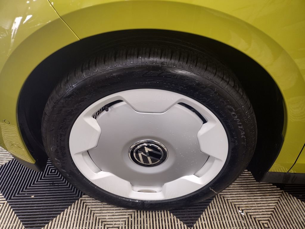 New 2025 Volkswagen ID. Buzz 1st Edition image 5