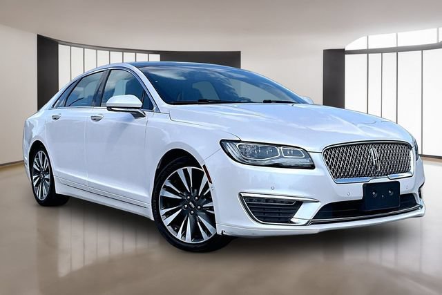Used 2017 Lincoln MKZ Reserve w/ Luxury Package FWD image 3