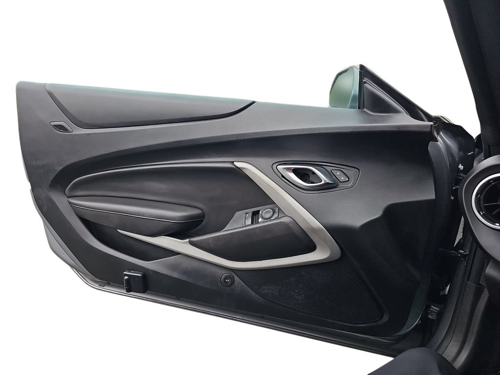 Used 2020 Chevrolet Camaro LT RWD image 26
