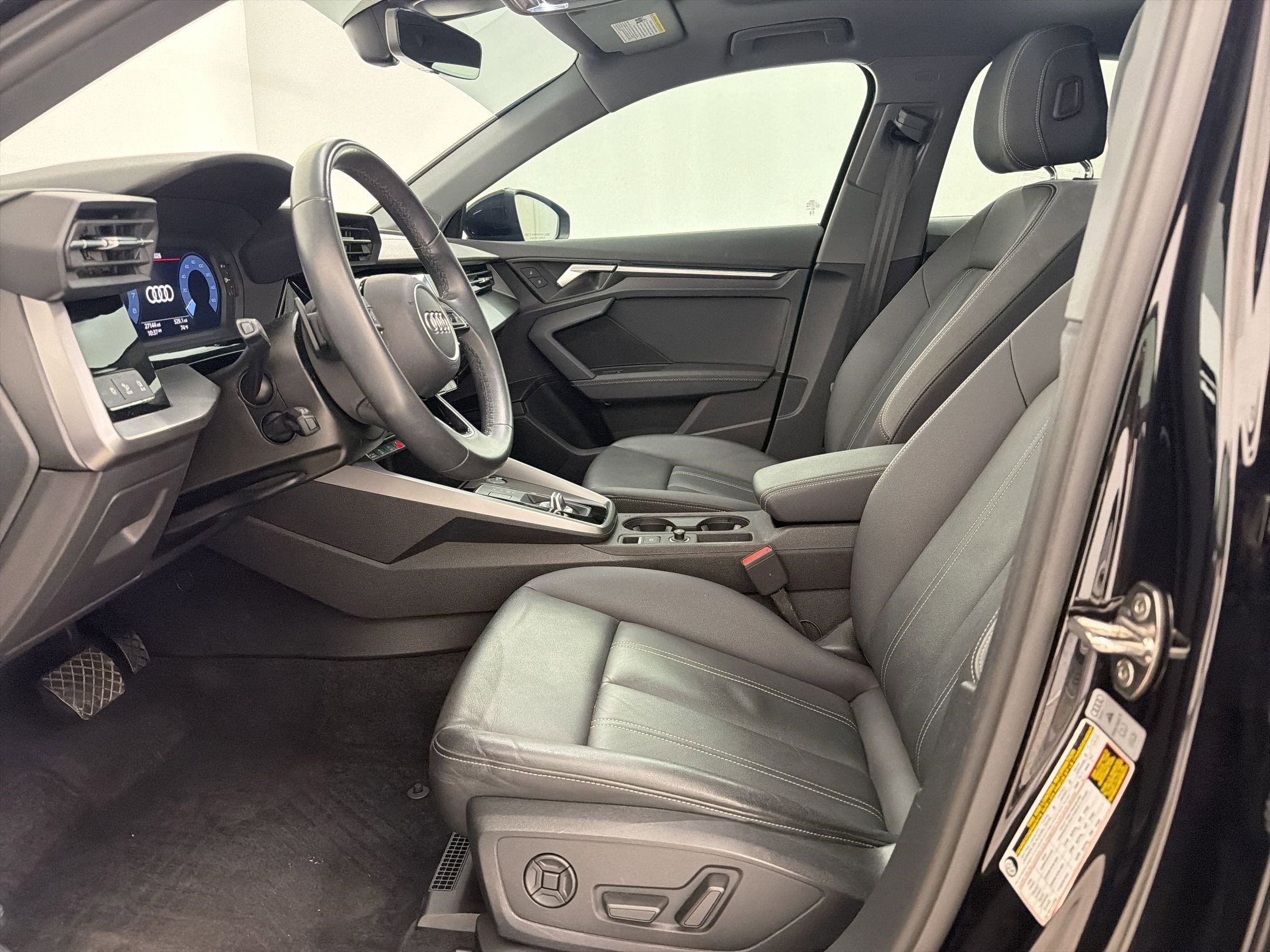 Used 2023 Audi A3 2.0T Premium w/ Convenience Package FWD image 5