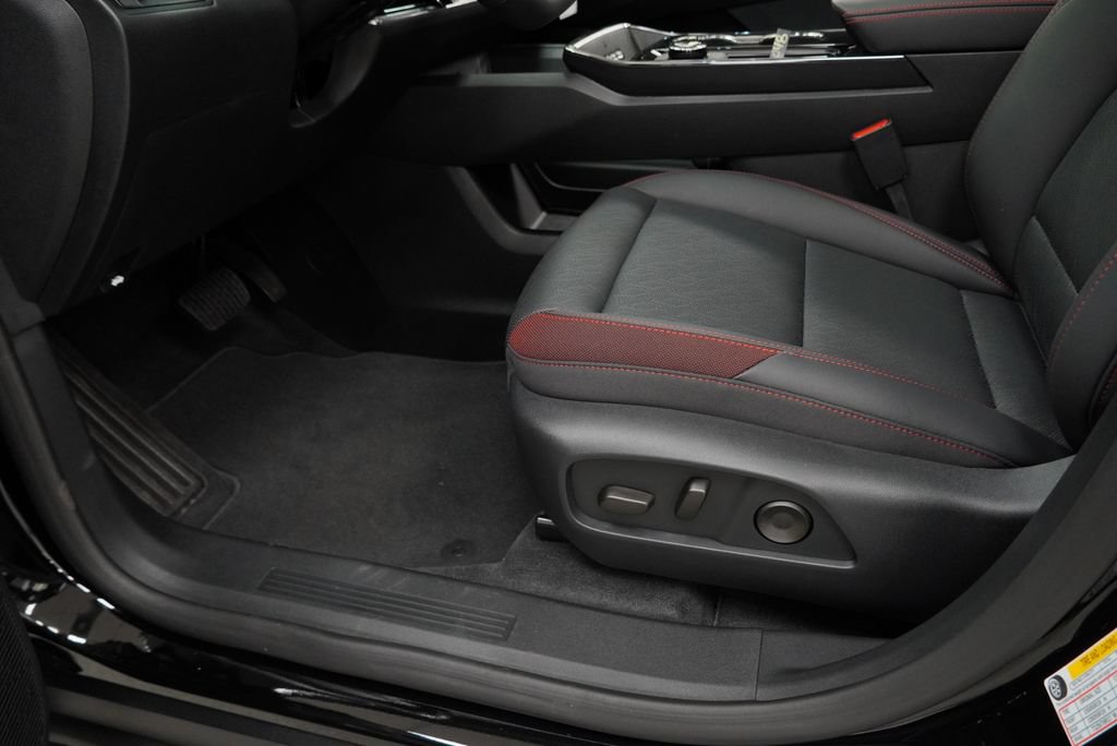 New 2027 Chevrolet Equinox RS AWD/4WD image 25