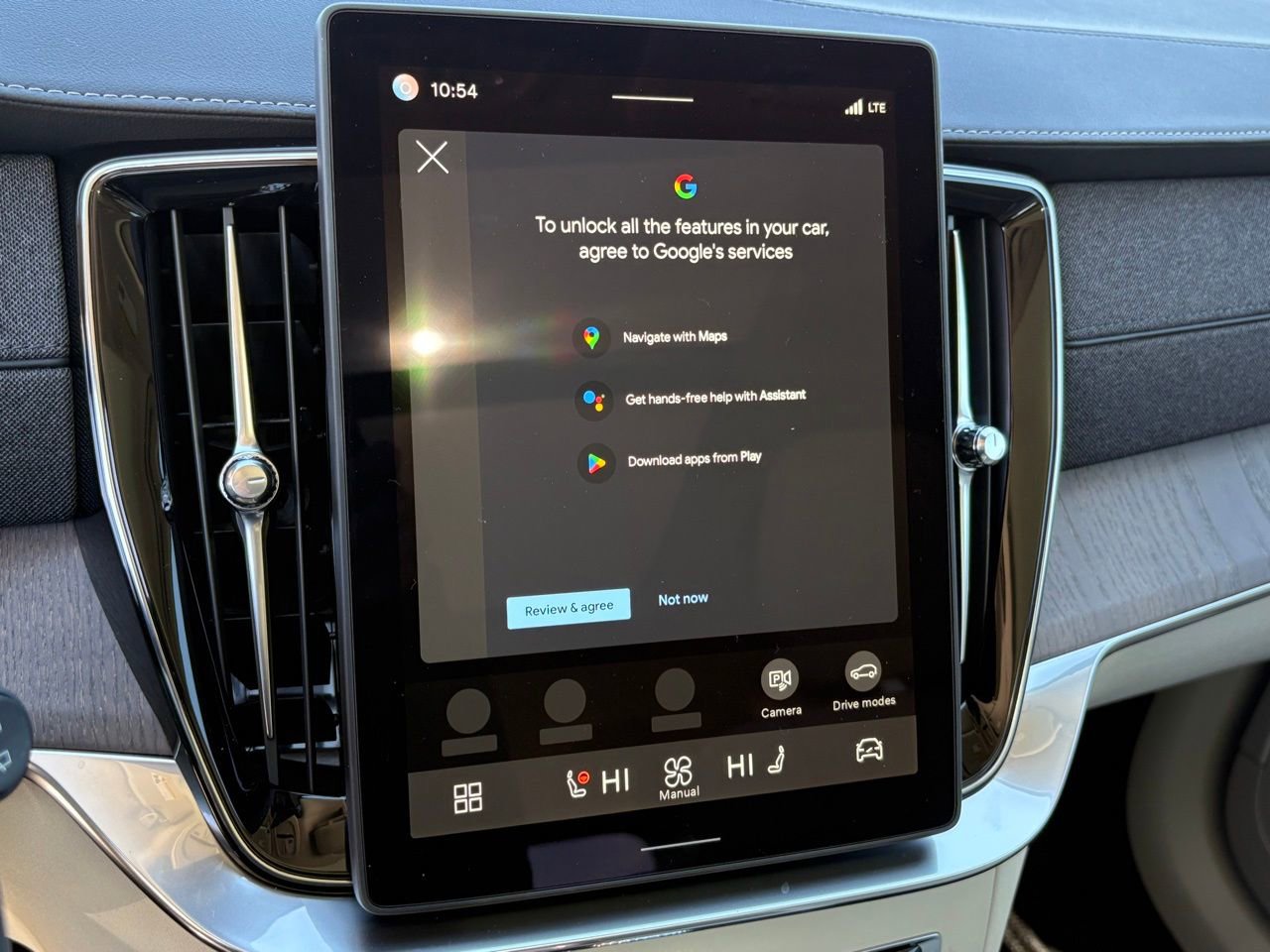 New 2026 Volvo XC90 B6 Ultra w/ Lounge Package image 17