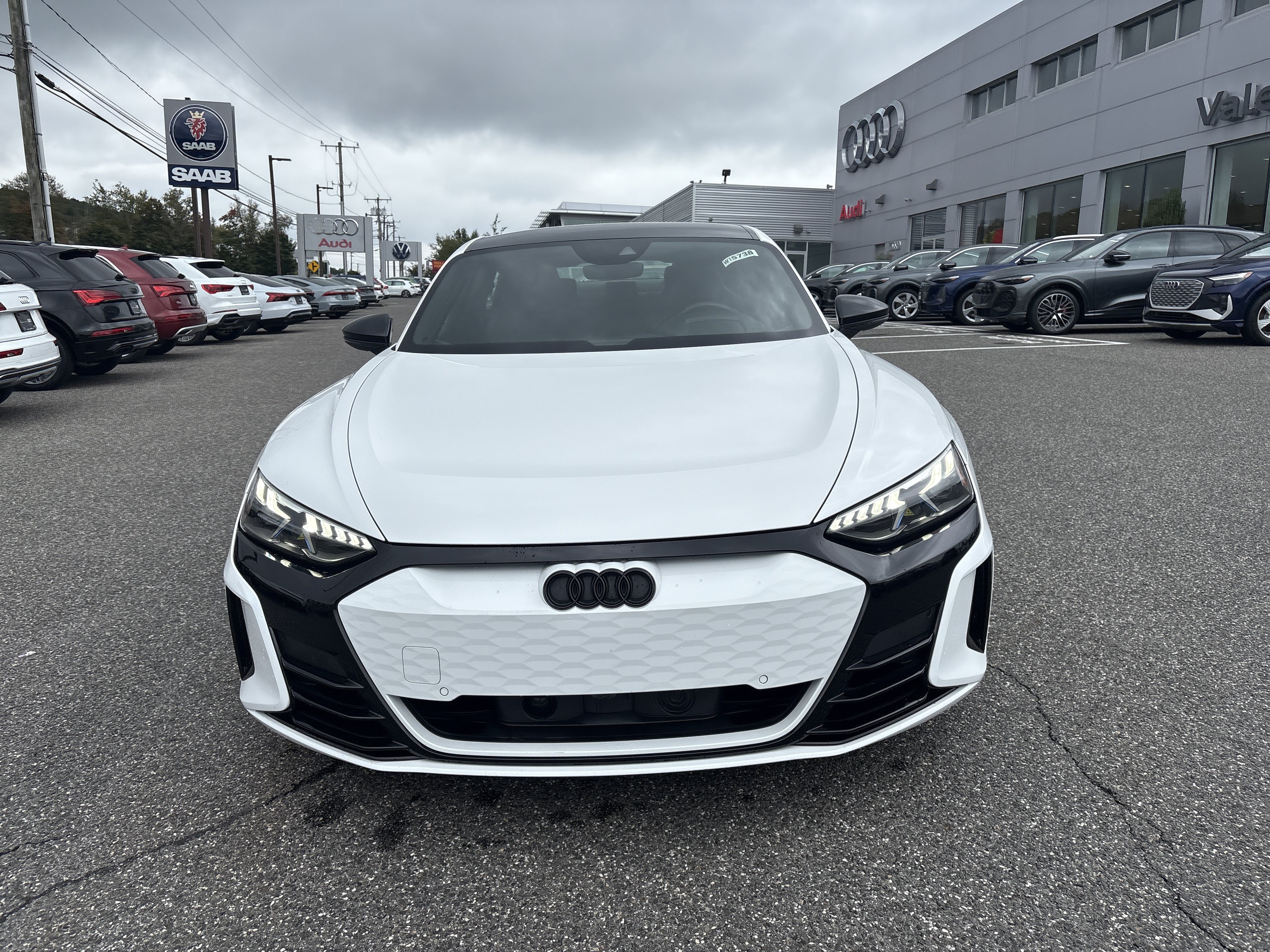 Certified 2023 Audi e-tron GT Premium Plus w/ Performance Package AWD/4WD image 2