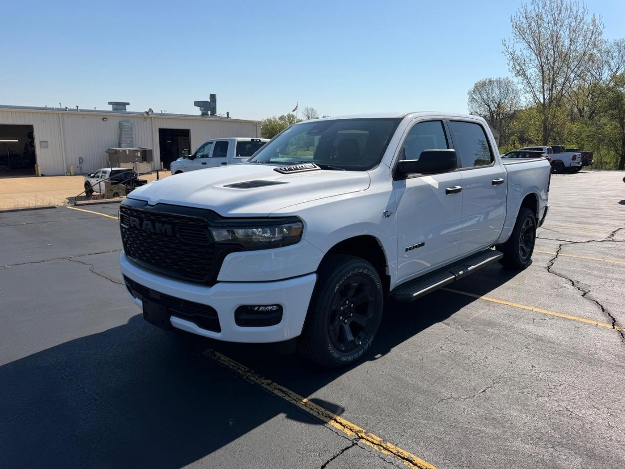New 2026 RAM 1500 Express AWD/4WD image 7