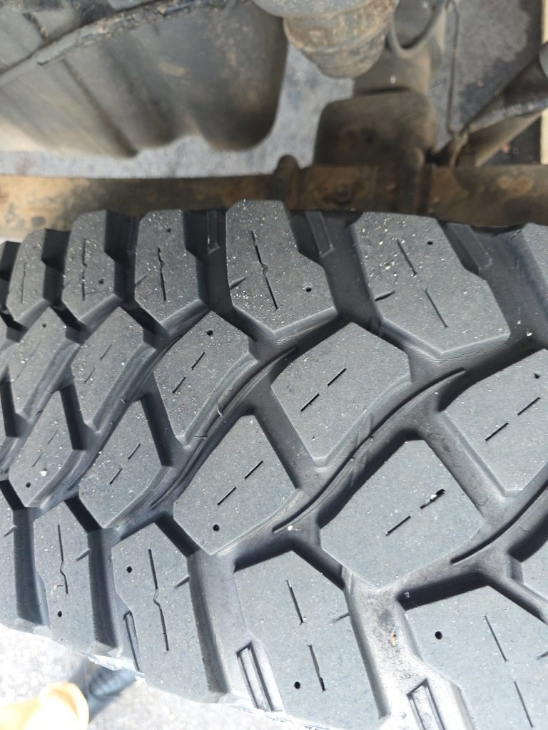 Used 2015 Chevrolet Silverado 2500 LT w/ LT Convenience Package image 3