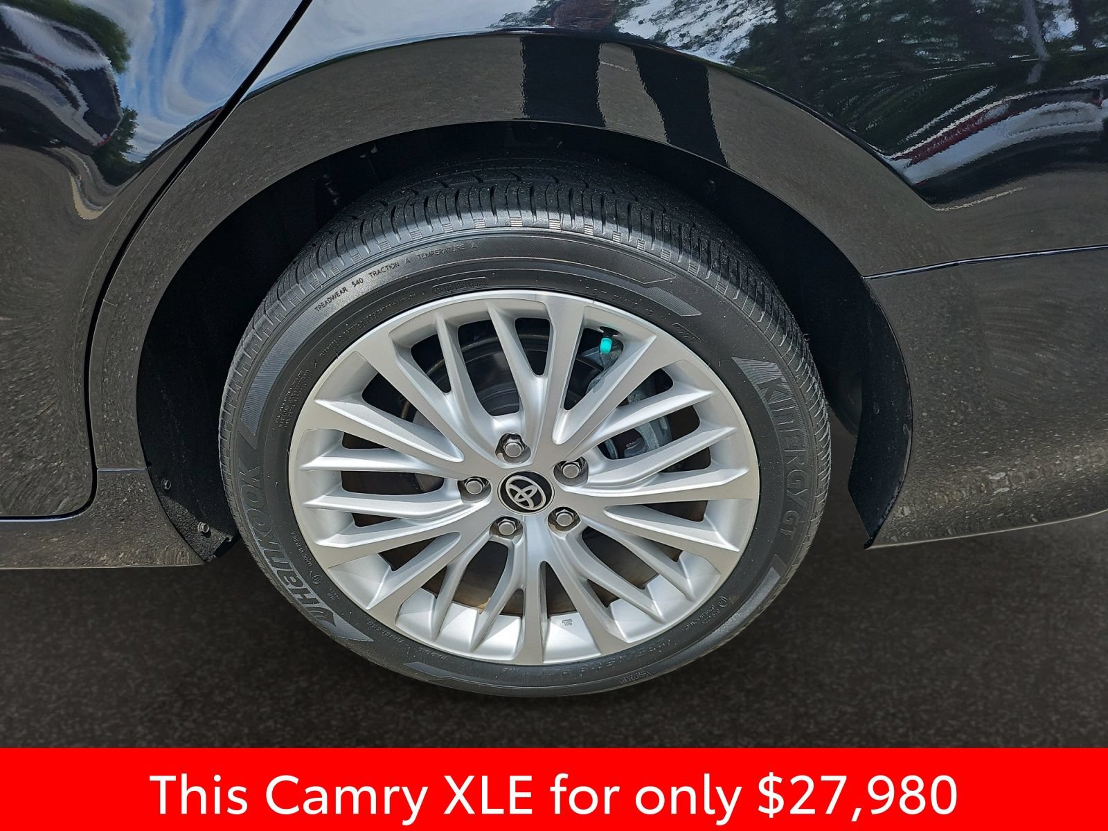 Used 2020 Toyota Camry XLE FWD image 46