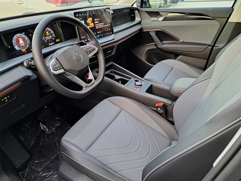 New 2026 Volkswagen Tiguan SE image 7