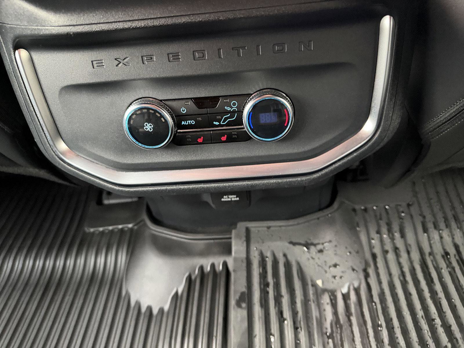 Used 2025 Ford Expedition Tremor image 22