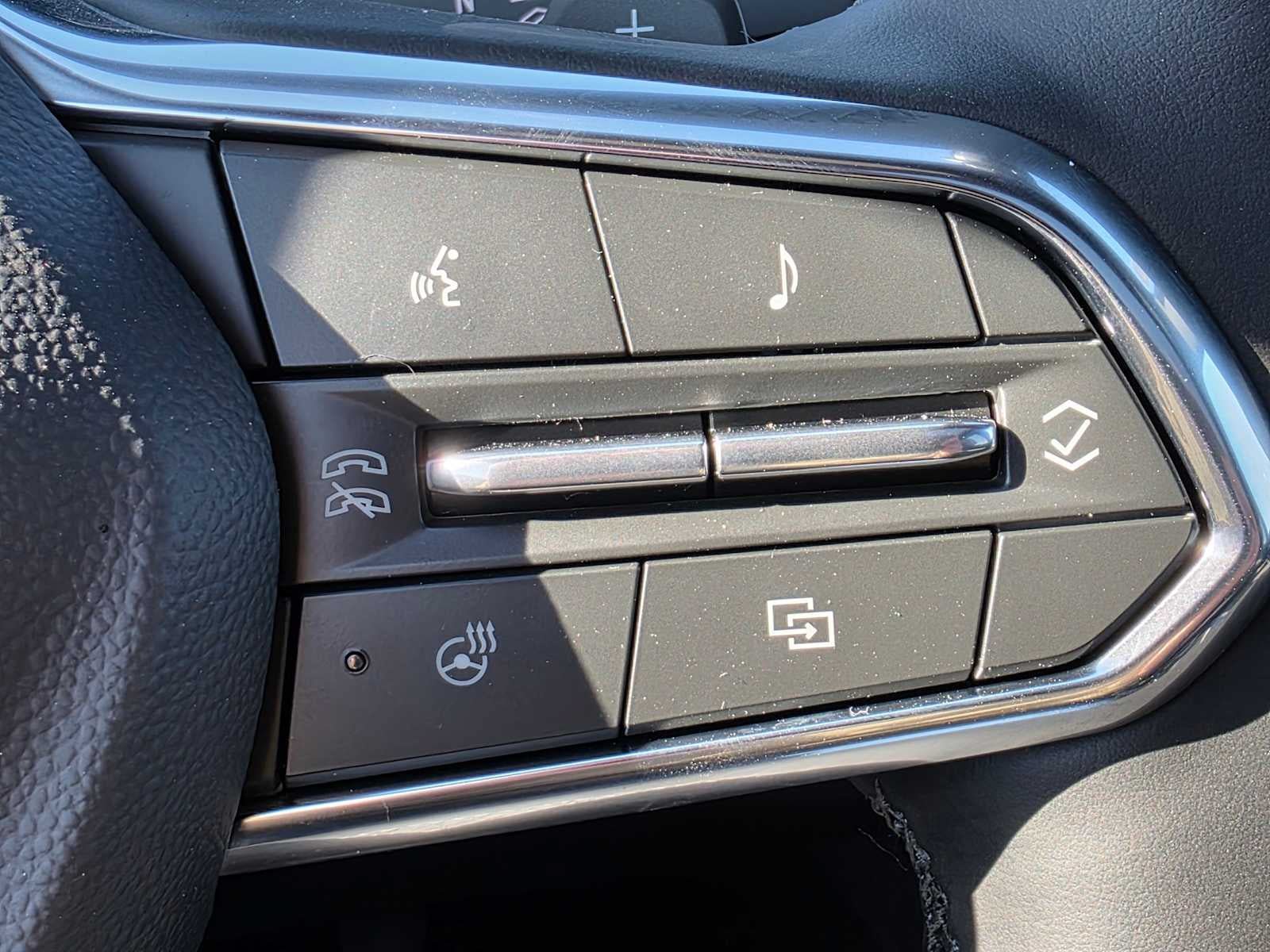 New 2026 Chevrolet Equinox LT w/ Safety and Technology Package AWD/4WD image 32