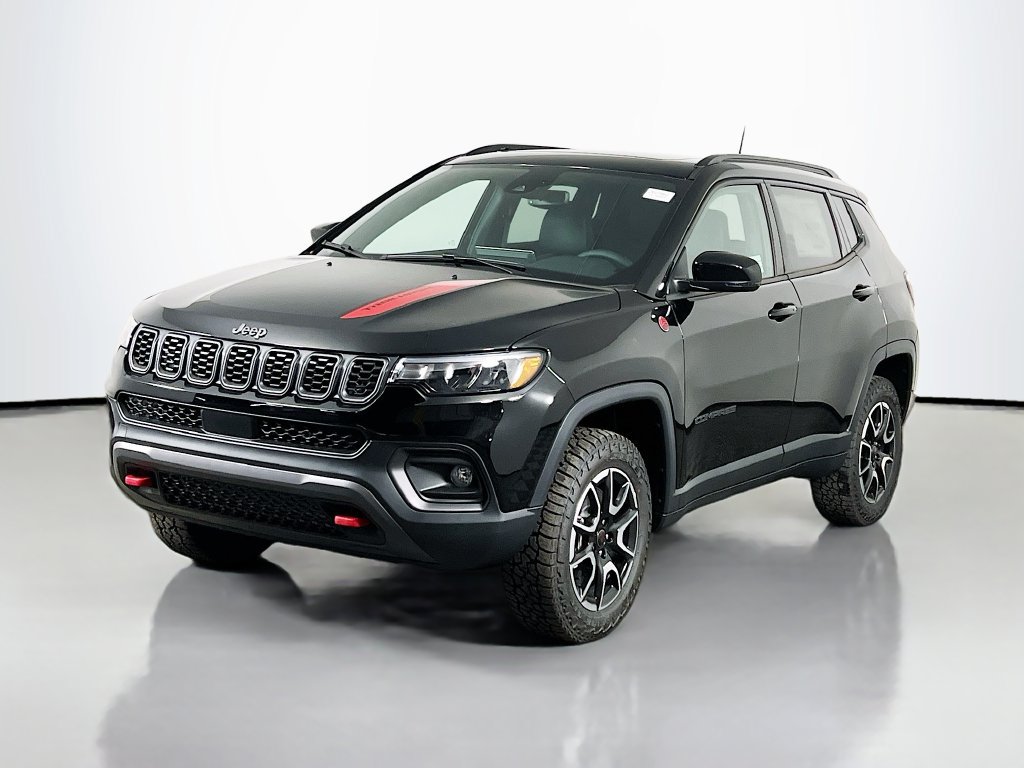 New 2026 Jeep Compass Trailhawk w/ Sun, Sound & Navigation Group AWD/4WD image 3