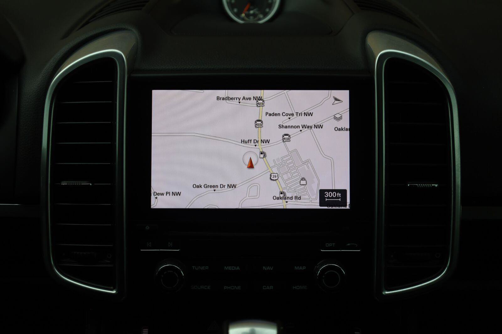 Used 2018 Porsche Cayenne AWD/4WD image 39
