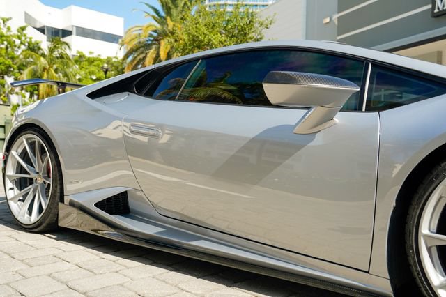 Used 2015 Lamborghini Huracan LP 610-4 AWD/4WD image 37