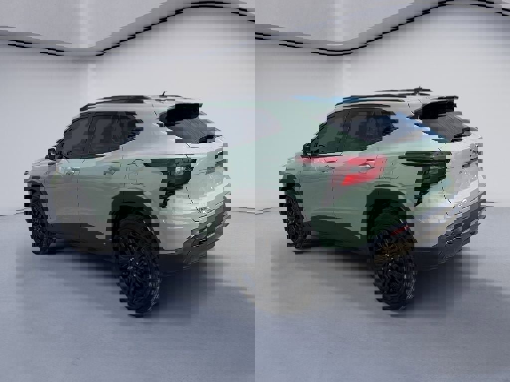 Used 2024 Chevrolet Trax ACTIV w/ Sunroof Package image 3