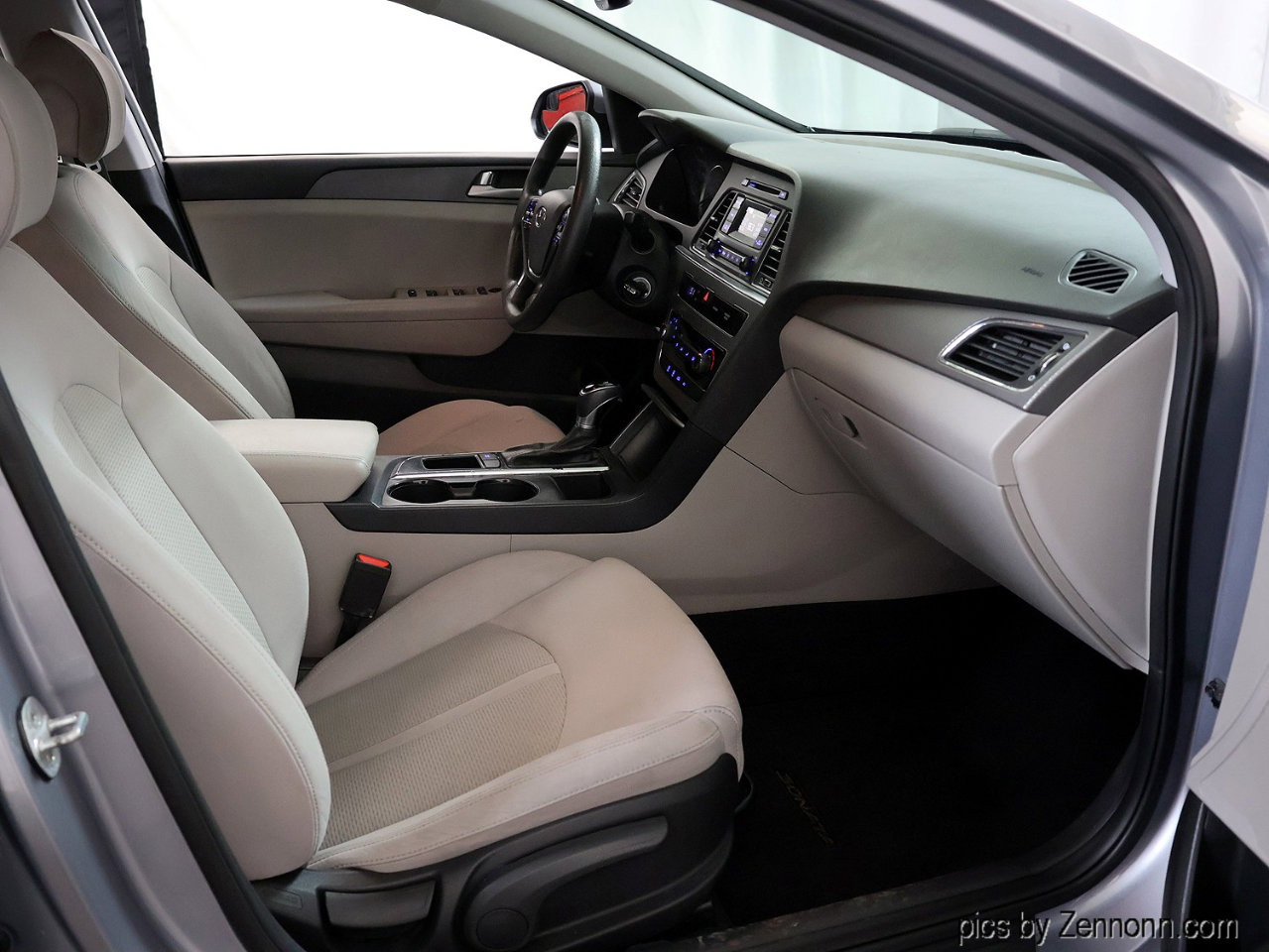 Used 2017 Hyundai Sonata SE image 30