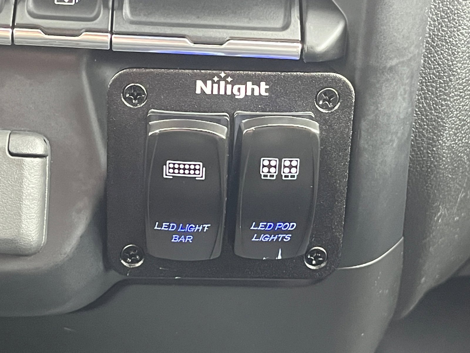 Used 2021 Chevrolet Silverado 2500 LT w/ Convenience Package image 23