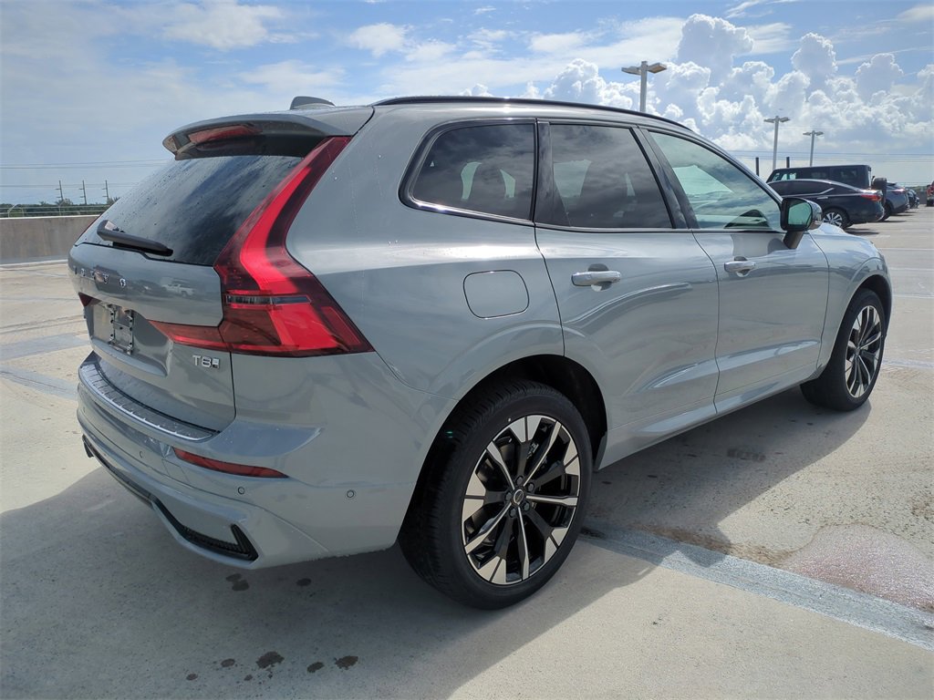 New 2026 Volvo XC60 T8 Ultra w/ Protection Package Premier image 2