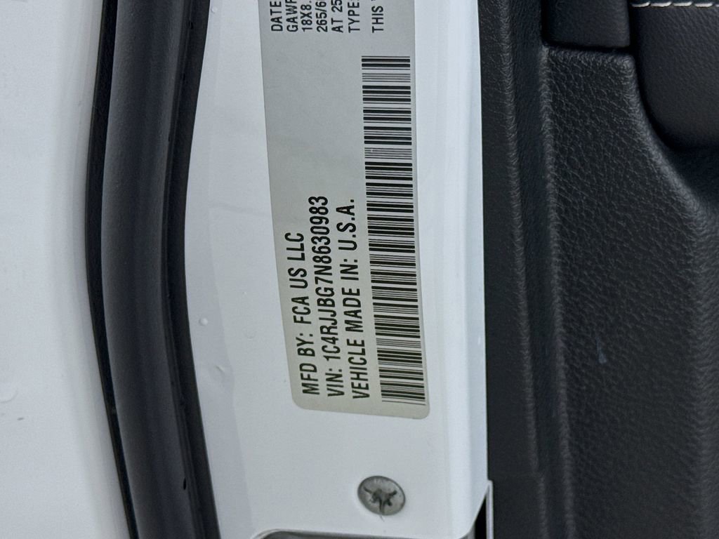 Used 2022 Jeep Grand Cherokee L Limited RWD image 42