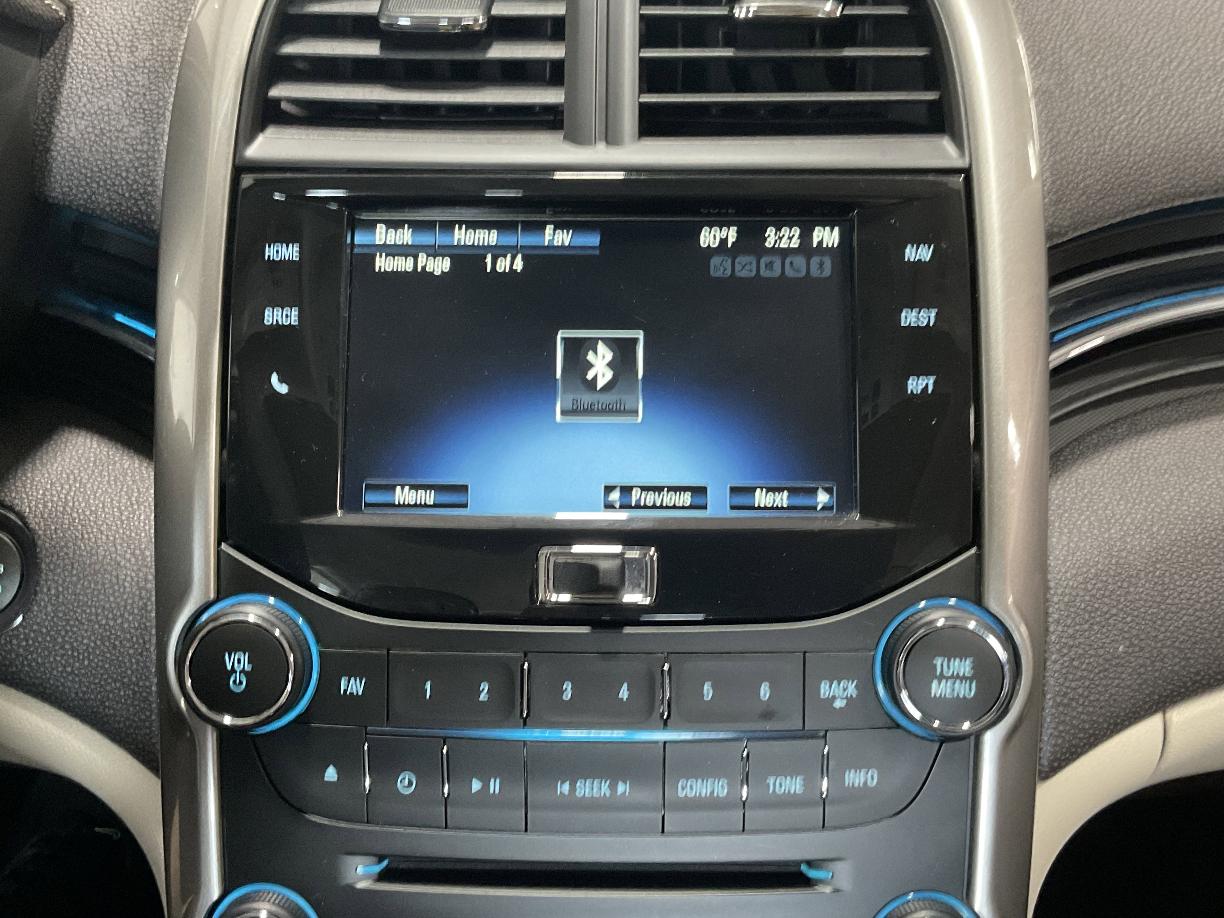 Used 2015 Chevrolet Malibu LTZ FWD image 16