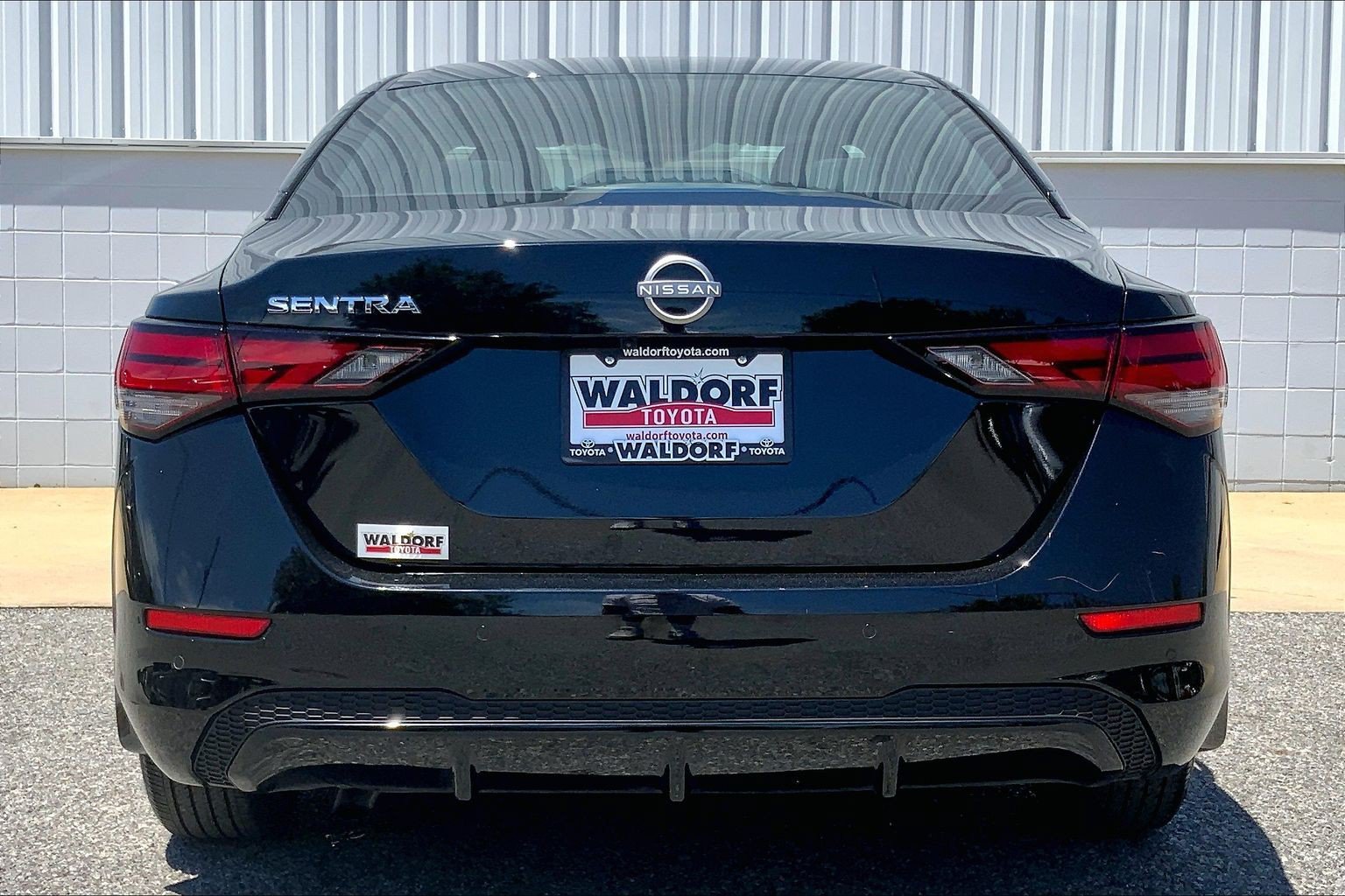 Used 2025 Nissan Sentra S FWD image 5