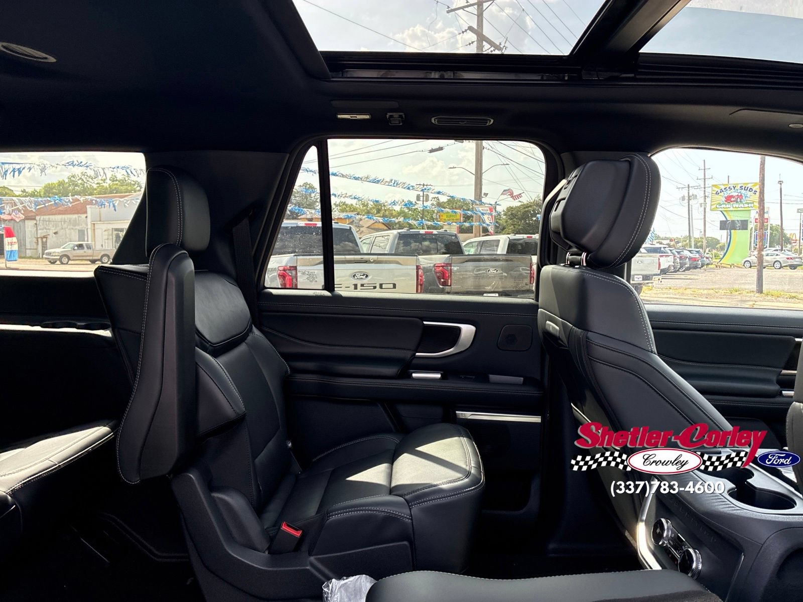 New 2027 Ford Expedition Max Platinum w/ Stealth Appearance Package RWD image 24