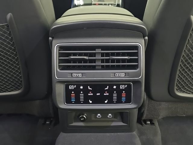 Used 2023 Audi Q7 3.0T Prestige image 26
