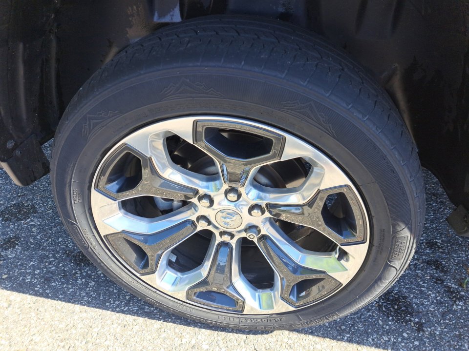 Used 2021 RAM 1500 Limited AWD/4WD image 17