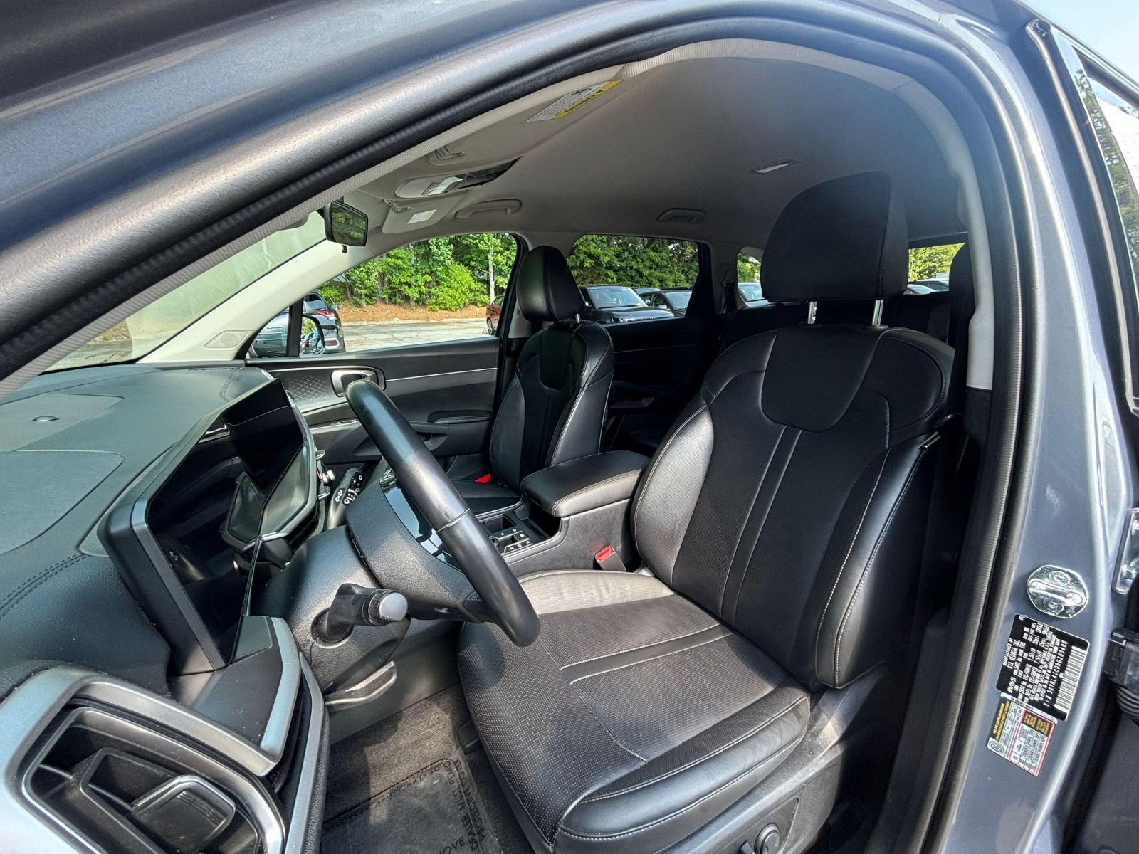 Used 2024 Kia Sorento S FWD image 39