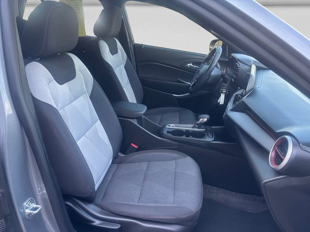 Used 2025 Chevrolet Trax RS w/ Driver Confidence Package FWD image 15