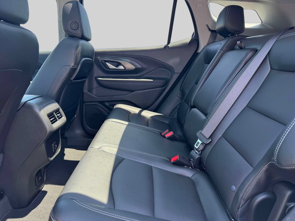 Used 2022 GMC Terrain SLT w/ Infotainment Package II AWD/4WD image 10
