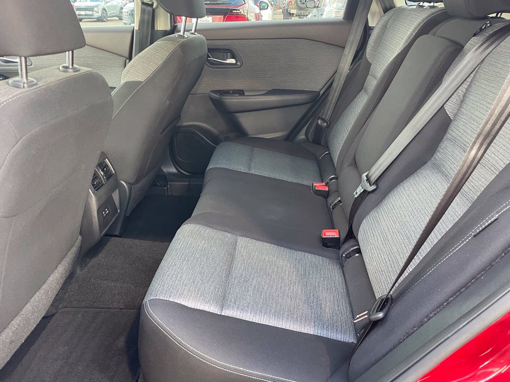 Certified 2023 Nissan Rogue SV FWD image 17