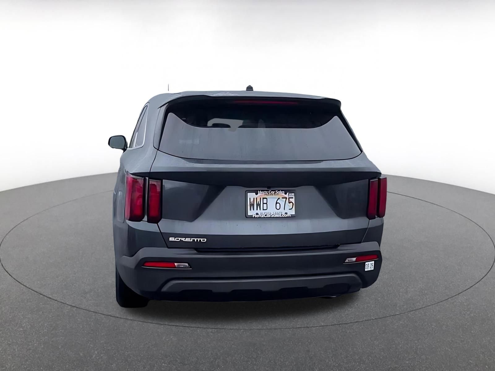 Used 2023 Kia Sorento LX image 12