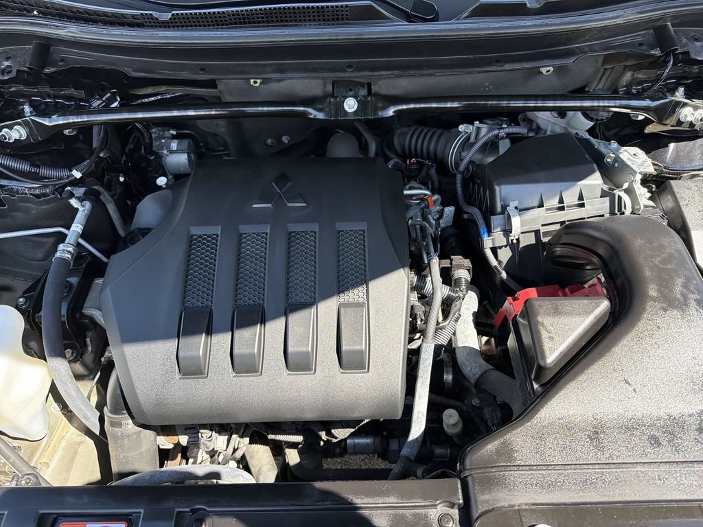 Used 2024 Mitsubishi Eclipse Cross LE AWD/4WD image 18