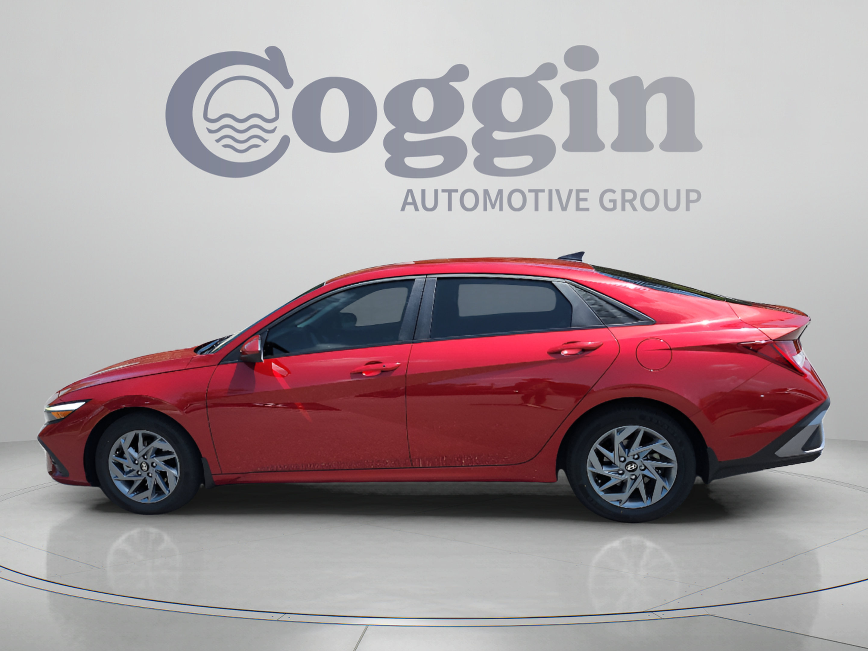 Certified 2024 Hyundai Elantra Blue FWD image 2