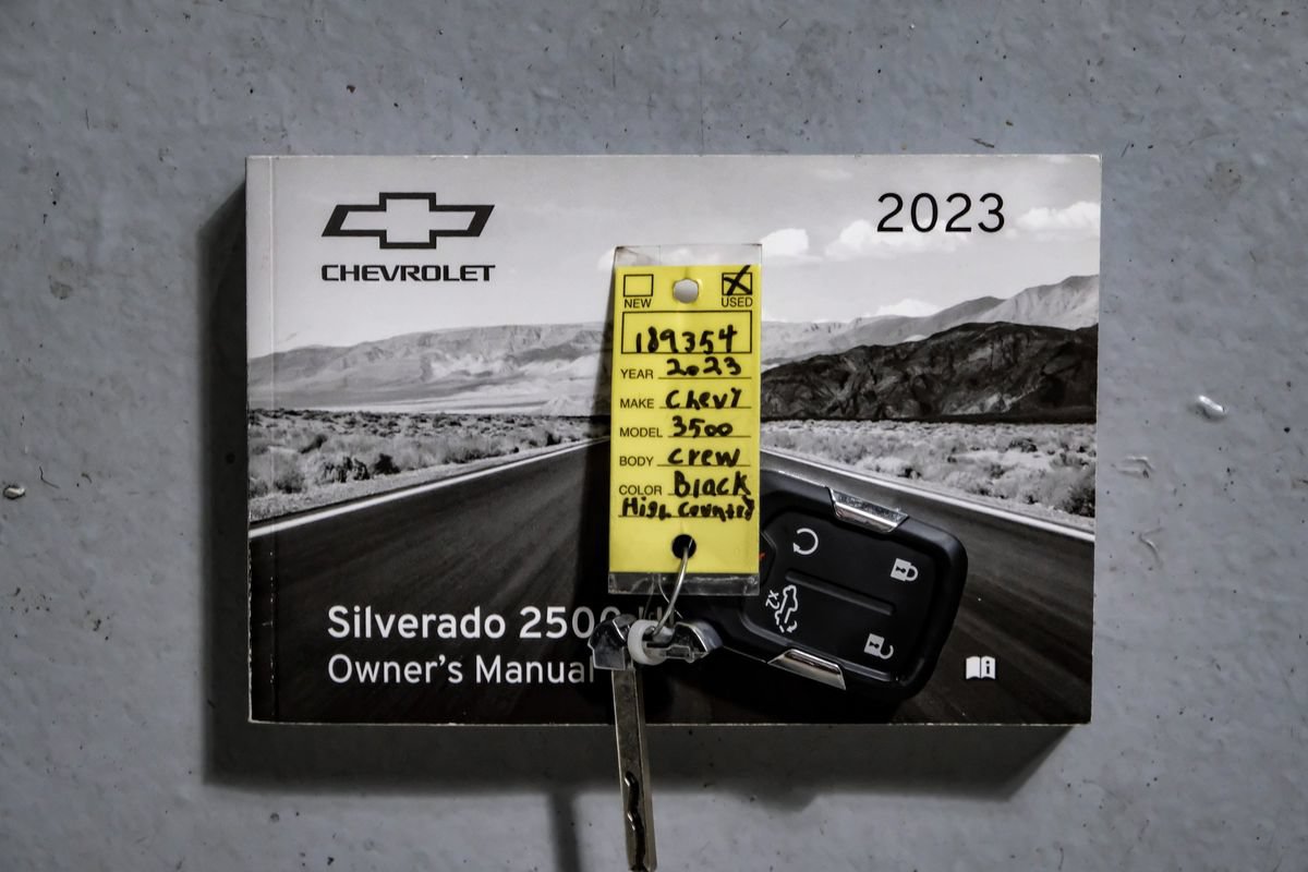 Used 2023 Chevrolet Silverado 3500 High Country w/ Technology Package AWD/4WD image 60