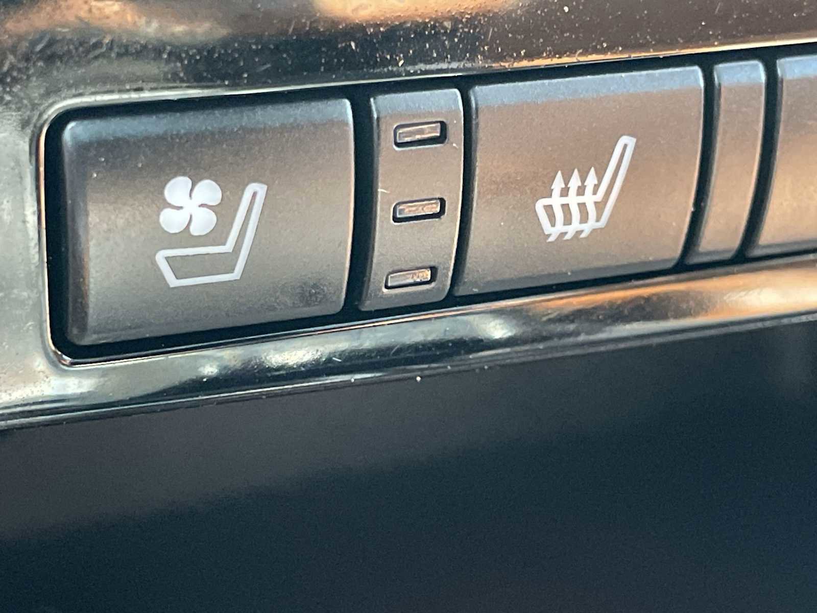 Used 2020 Subaru Ascent Touring w/ Popular Package #2A image 24