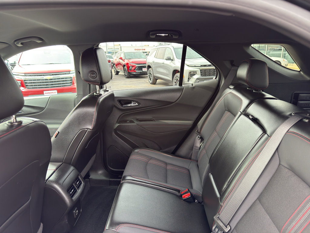 Used 2022 Chevrolet Equinox RS FWD image 32
