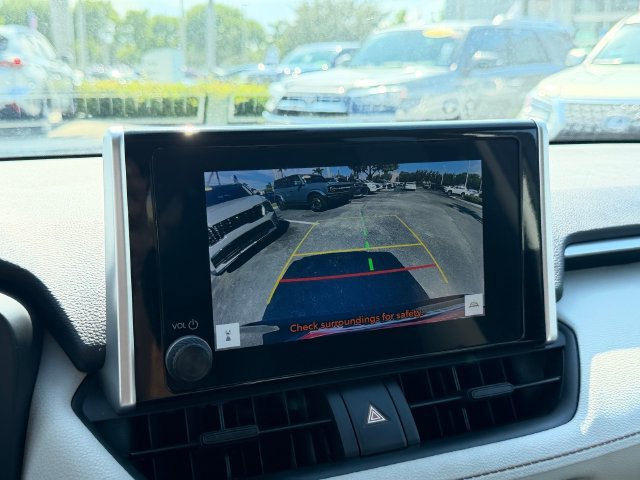 Certified 2025 Toyota RAV4 XLE FWD image 22