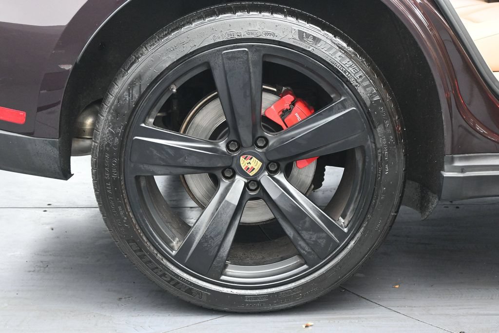 Used 2023 Porsche Macan S AWD/4WD image 13
