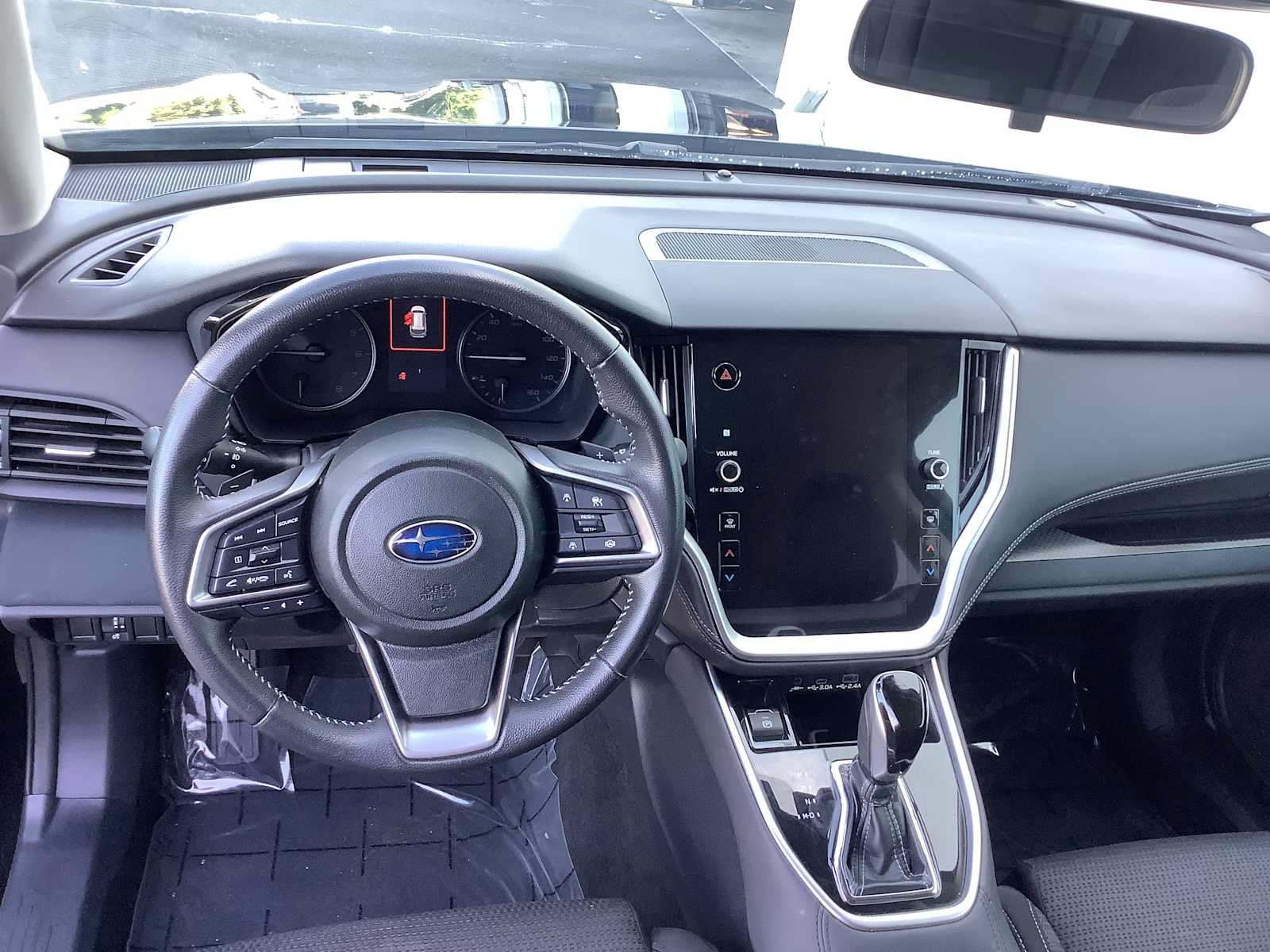 Used 2023 Subaru Outback Premium AWD/4WD image 10