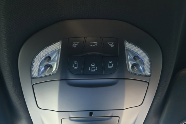 New 2026 Chrysler Voyager LX image 20