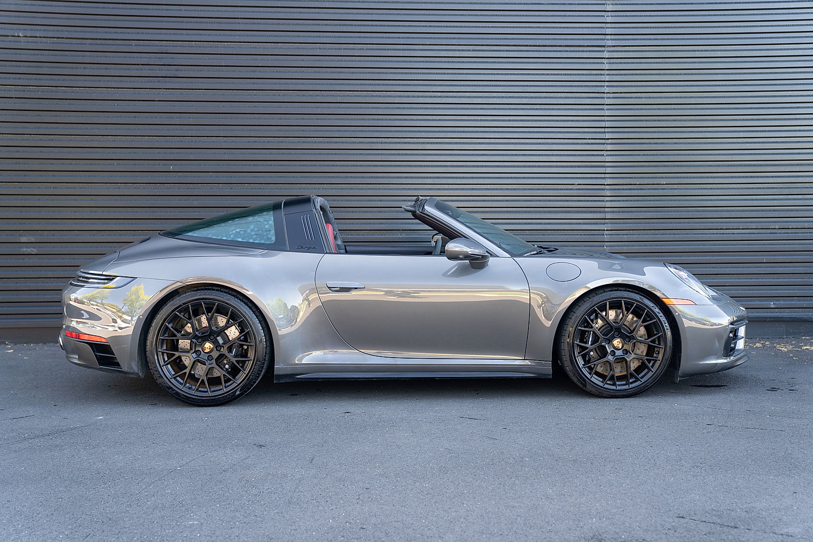 Certified 2024 Porsche 911 Targa 4 GTS AWD/4WD image 29