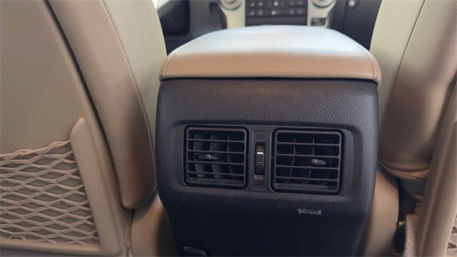 Used 2015 Toyota 4Runner Limited image 15