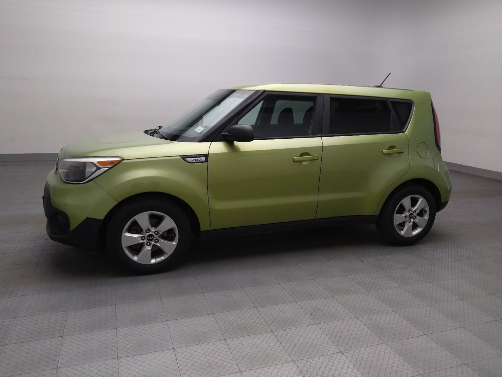 Used 2017 Kia Soul w/ Convenience Package FWD image 2