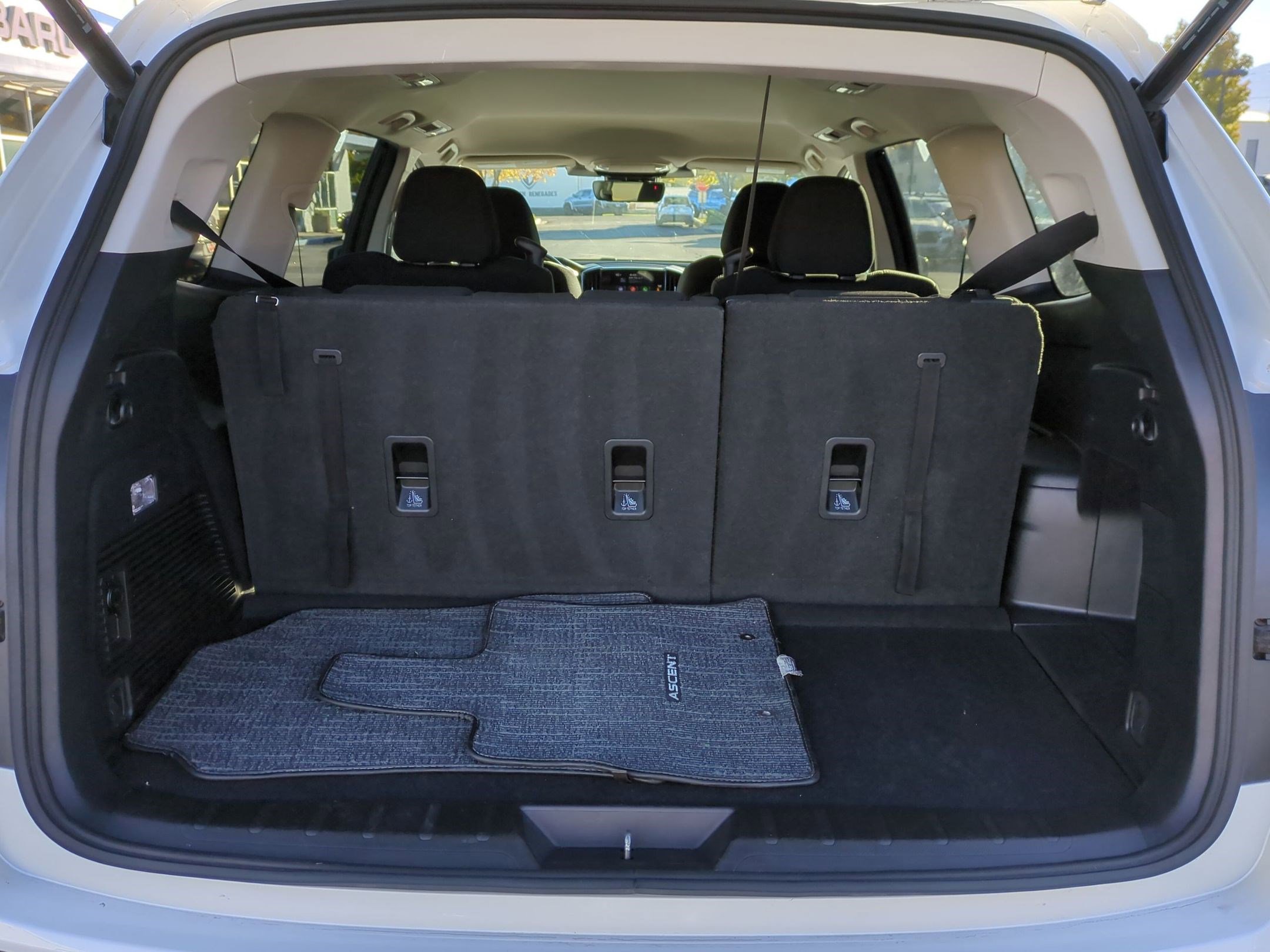 Used 2024 Subaru Ascent Premium w/ Convenience Package image 20