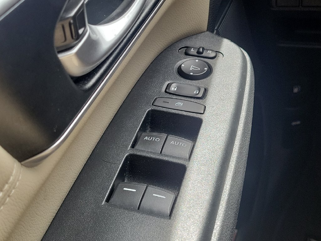 Used 2019 Honda CR-V EX-L image 19