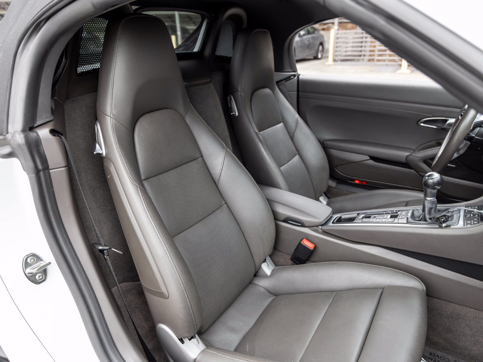 Certified 2017 Porsche 718 Boxster RWD image 59