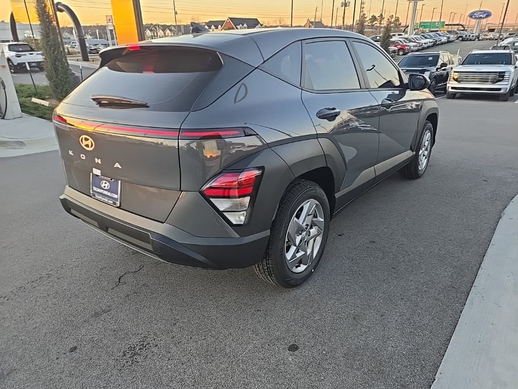 New 2026 Hyundai Kona SE FWD image 8